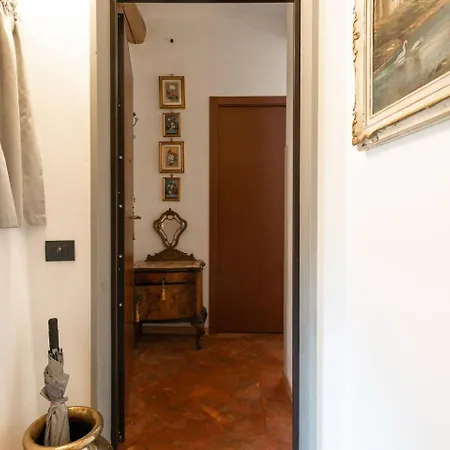 Apartmán Tiny Loft With Jacuzzi