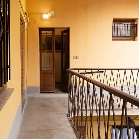 Tiny Loft With Jacuzzi * Bellano