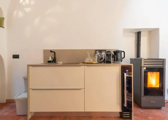 Tiny Loft With Jacuzzi Apartmán Bellano