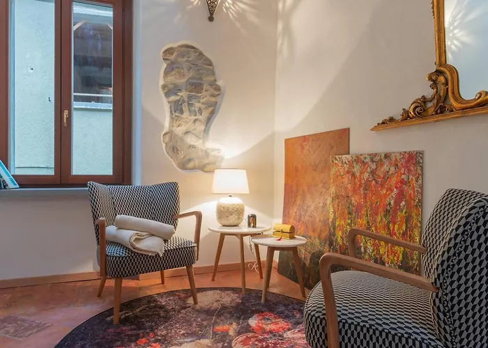 Apartmán Tiny Loft With Jacuzzi