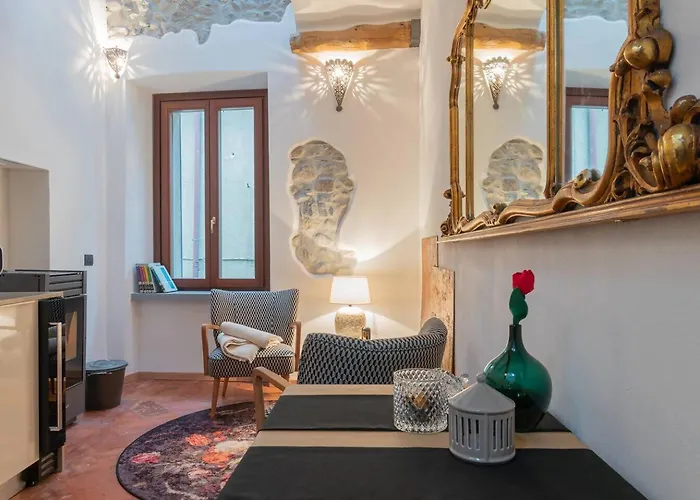 Apartmán Tiny Loft With Jacuzzi *