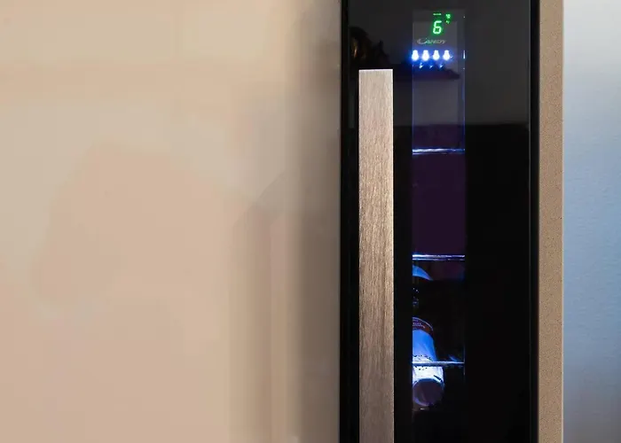 Tiny Loft With Jacuzzi